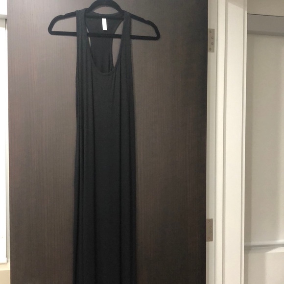 Loveappella Dresses & Skirts - Loveappella Crossback Maxi Dress